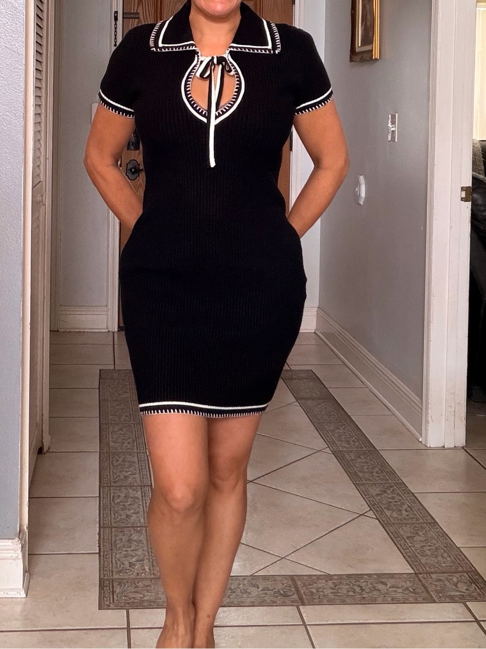 Avec Les Filles Black & White Knit Mini Dress – Size M NWT